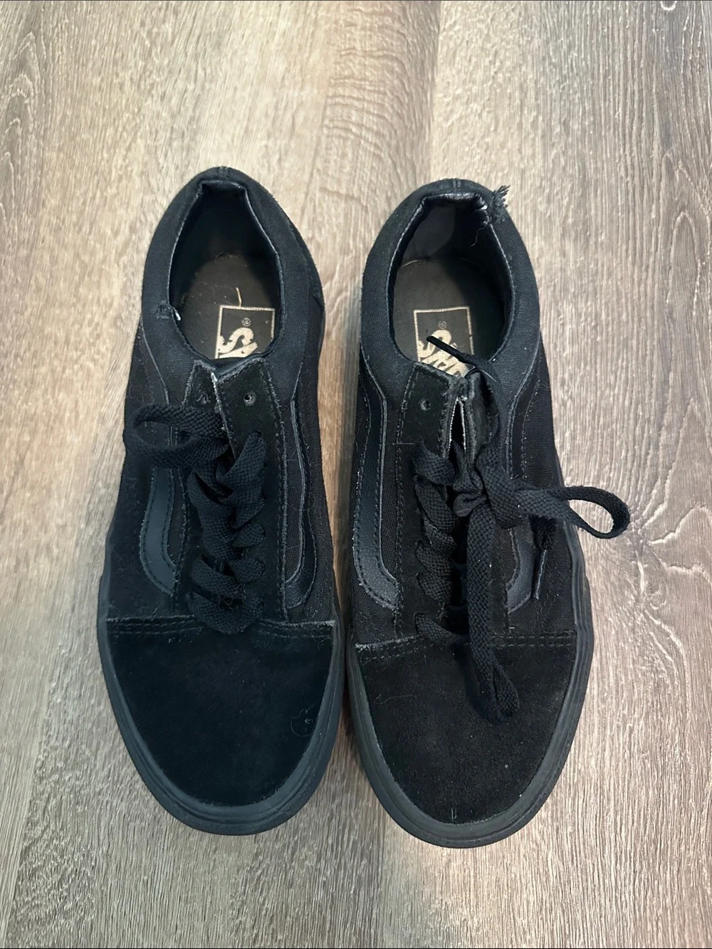 Vans Black Low-Top platform Skate Sneakers